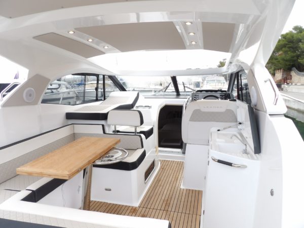 Jeanneau Leader 36 Sport Top – Image 3