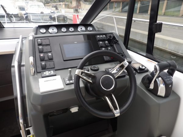 Jeanneau Leader 36 Sport Top – Image 8