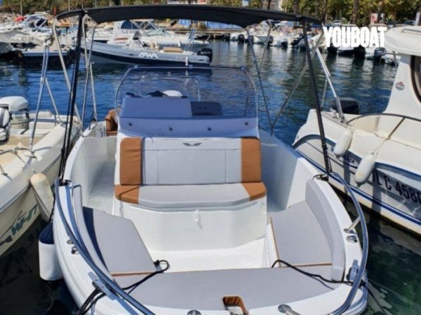 Beneteau Flyer 6 SPACEdeck – Image 2