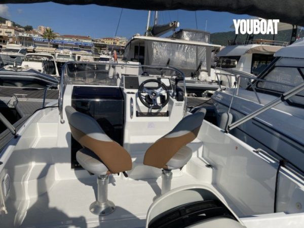 Beneteau Flyer 6 SPACEdeck – Image 3