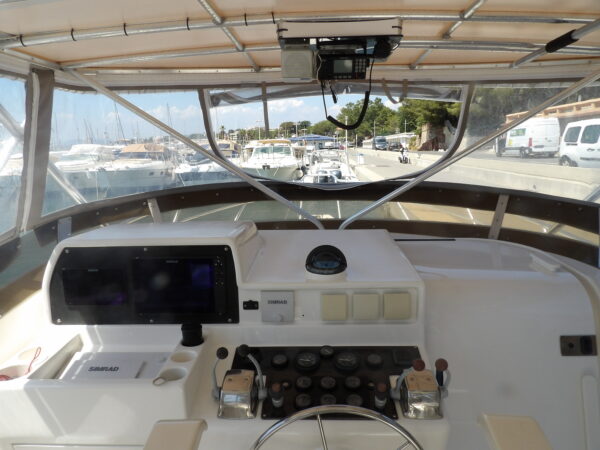 PHOENIX 32 TS – Image 11