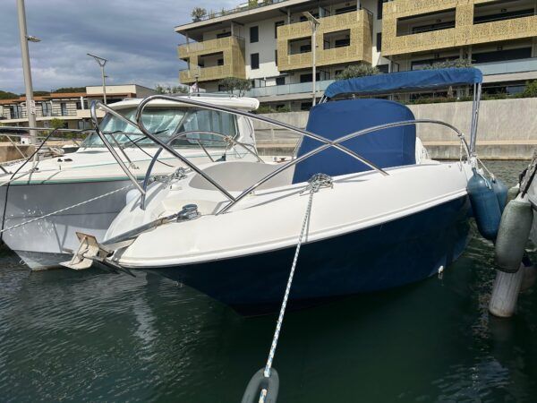 QUICKSILVER 635 COMMANDER – Image 2