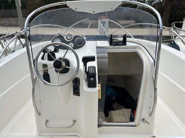QUICKSILVER 635 COMMANDER – Image 3
