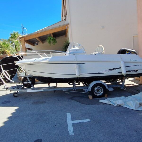 Jeanneau Cap camarat 5.5 cc Style