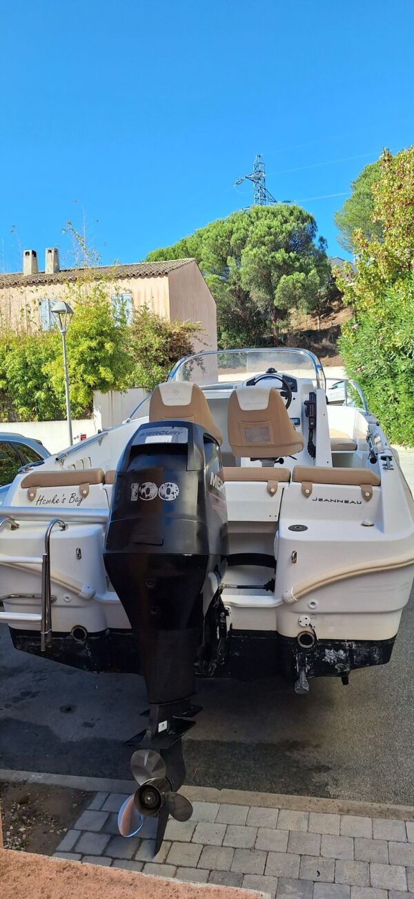 Jeanneau Cap camarat 5.5 cc Style – Image 3