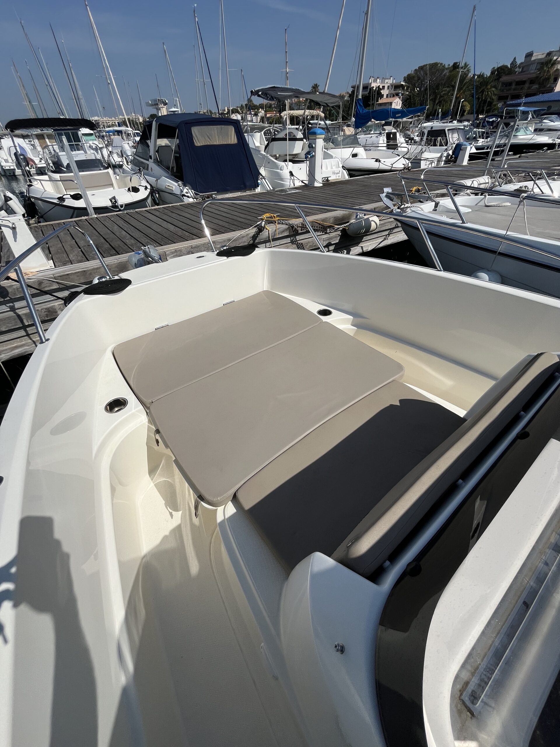 Quicksilver activ 675 open – Image 9