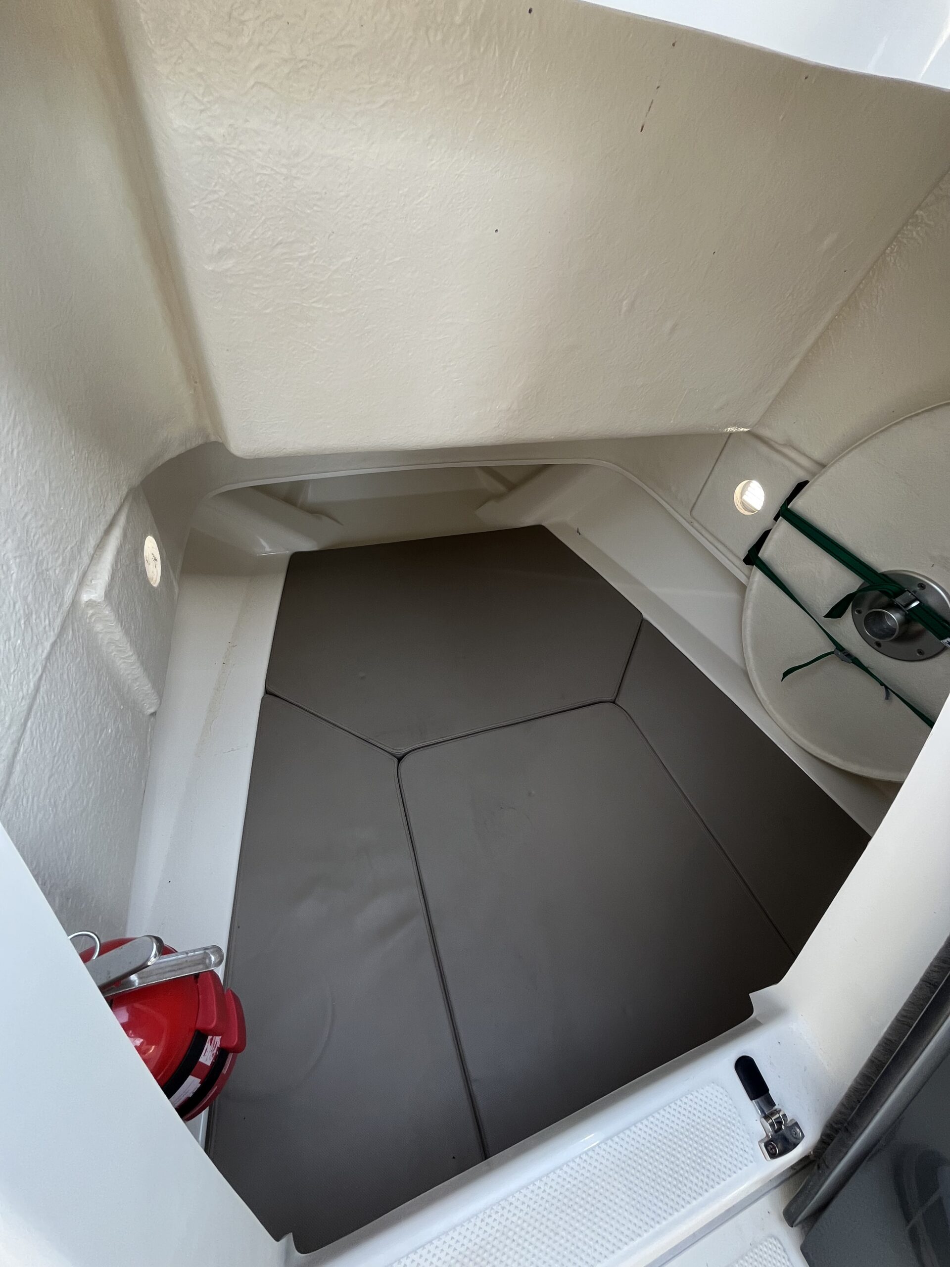 Quicksilver activ 675 open – Image 24