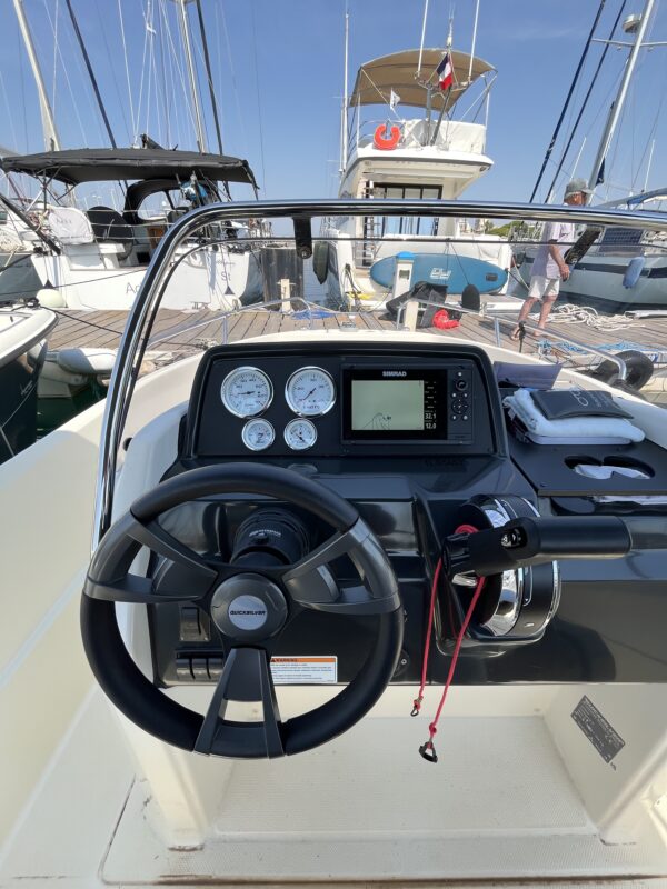 QUICKSILVER ACTIV 555 OPEN – Image 8