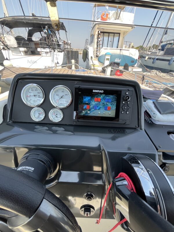QUICKSILVER ACTIV 555 OPEN – Image 9