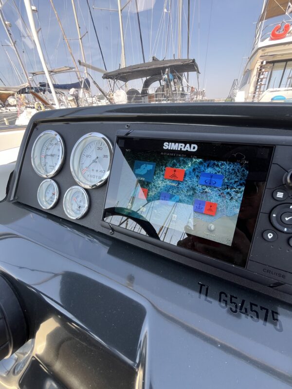 QUICKSILVER ACTIV 555 OPEN – Image 10