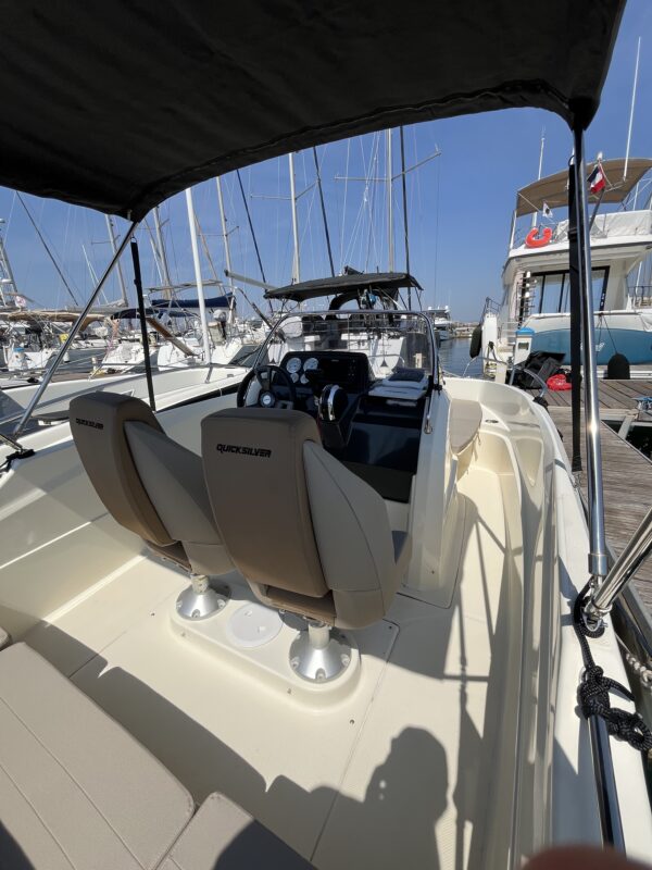 QUICKSILVER ACTIV 555 OPEN – Image 12