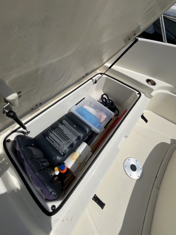 QUICKSILVER ACTIV 555 OPEN – Image 16