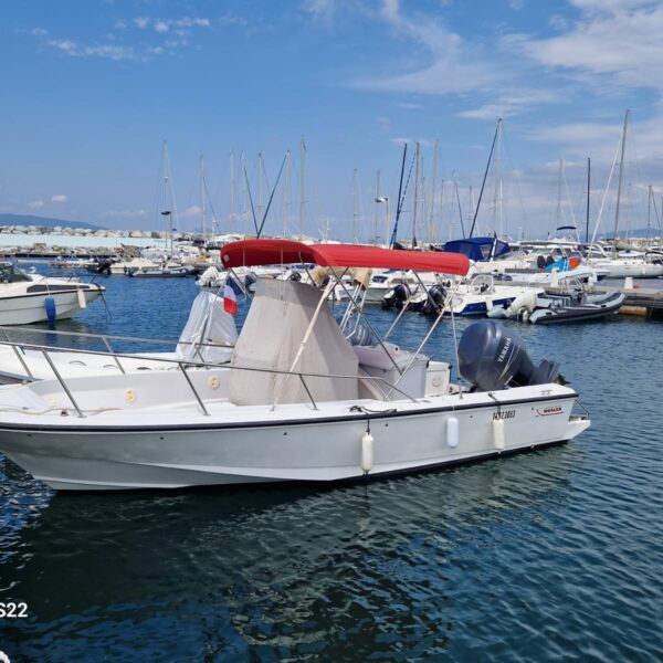 Boston Whaler Outrage 21