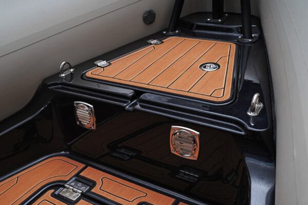 Brig Navigator 22 – Image 7