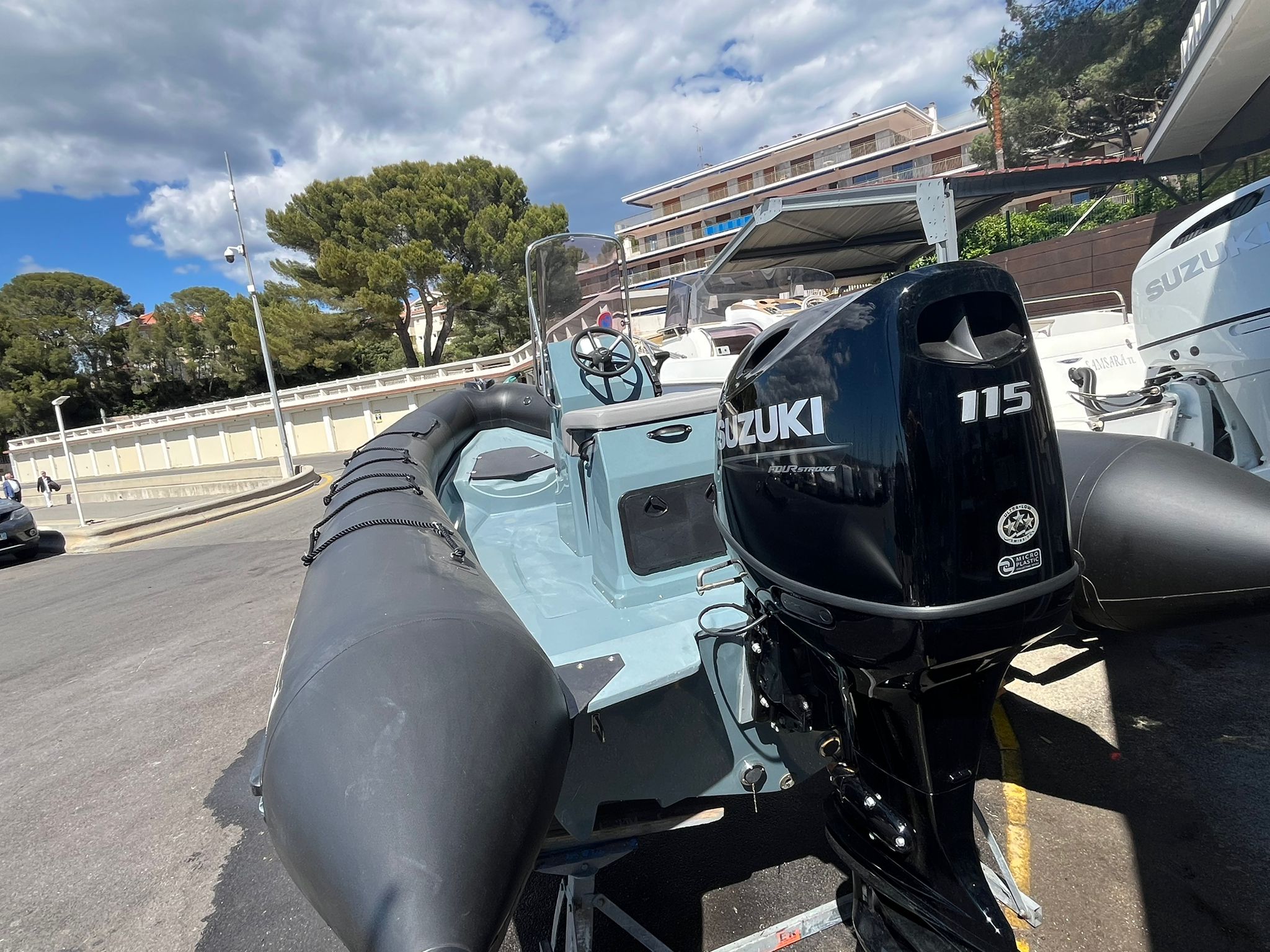 Bombard Explorer 600 - STOCK – Image 13
