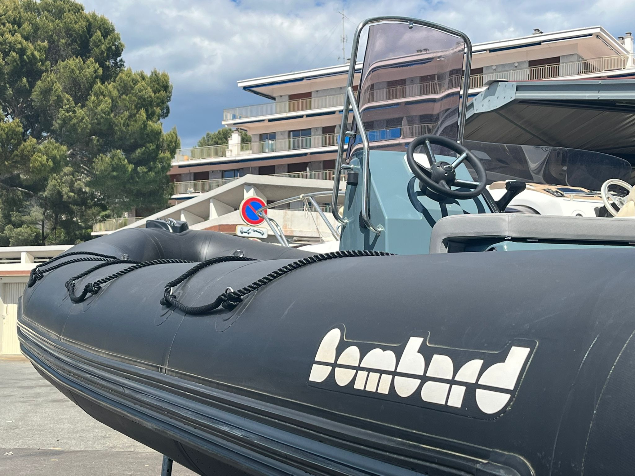 Bombard Explorer 600 - STOCK – Image 7