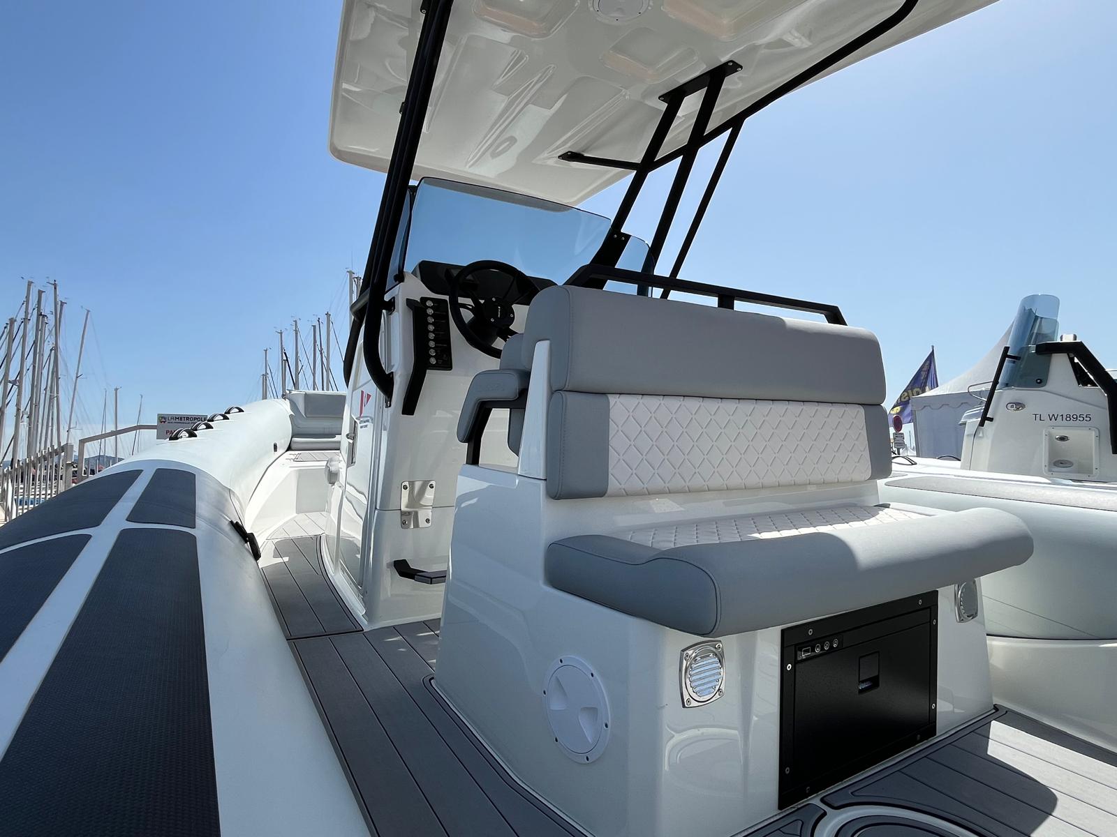 BRIG Eagle 8 Voiles de Saint-Tropez 2027 NEUF Suzuki 300cv – Image 34