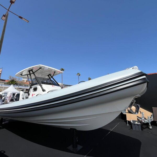 BRIG Eagle 8 Voiles de Saint-Tropez 2027 NEUF Suzuki 300cv