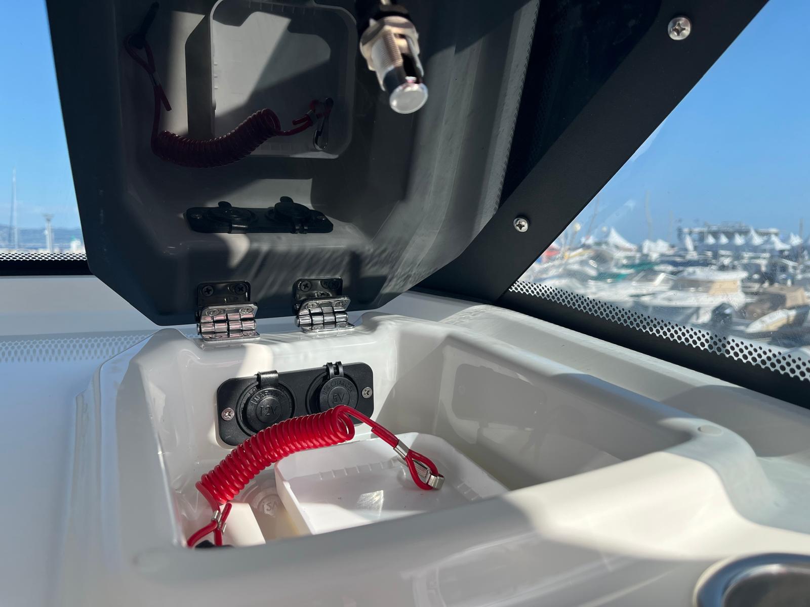 BRIG Eagle 8 Voiles de Saint-Tropez 2027 NEUF Suzuki 300cv – Image 19
