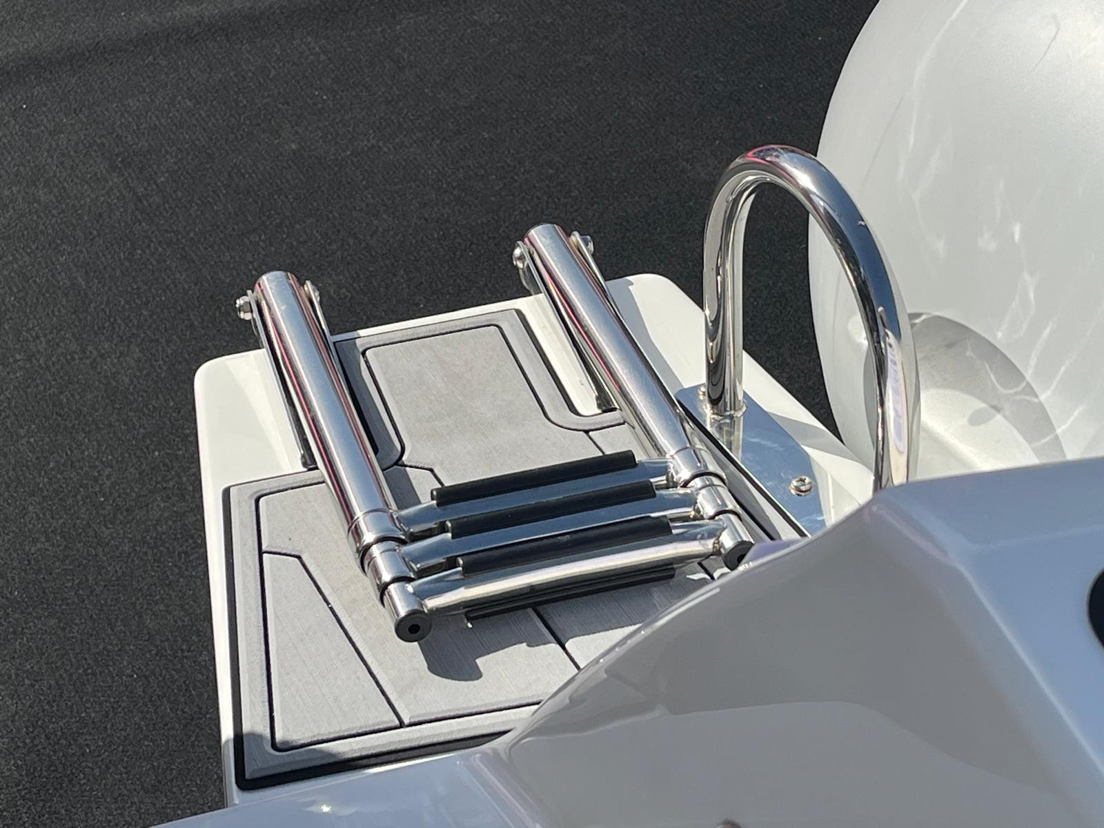 BRIG Eagle 8 Voiles de Saint-Tropez 2027 NEUF Suzuki 300cv – Image 17