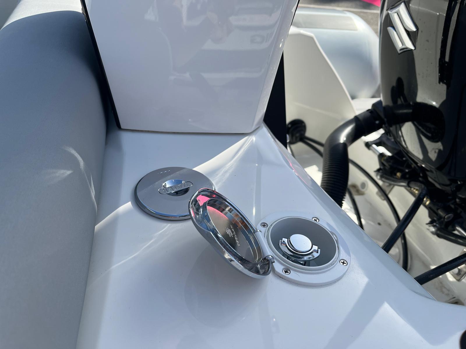 BRIG Eagle 8 Voiles de Saint-Tropez 2027 NEUF Suzuki 300cv – Image 13