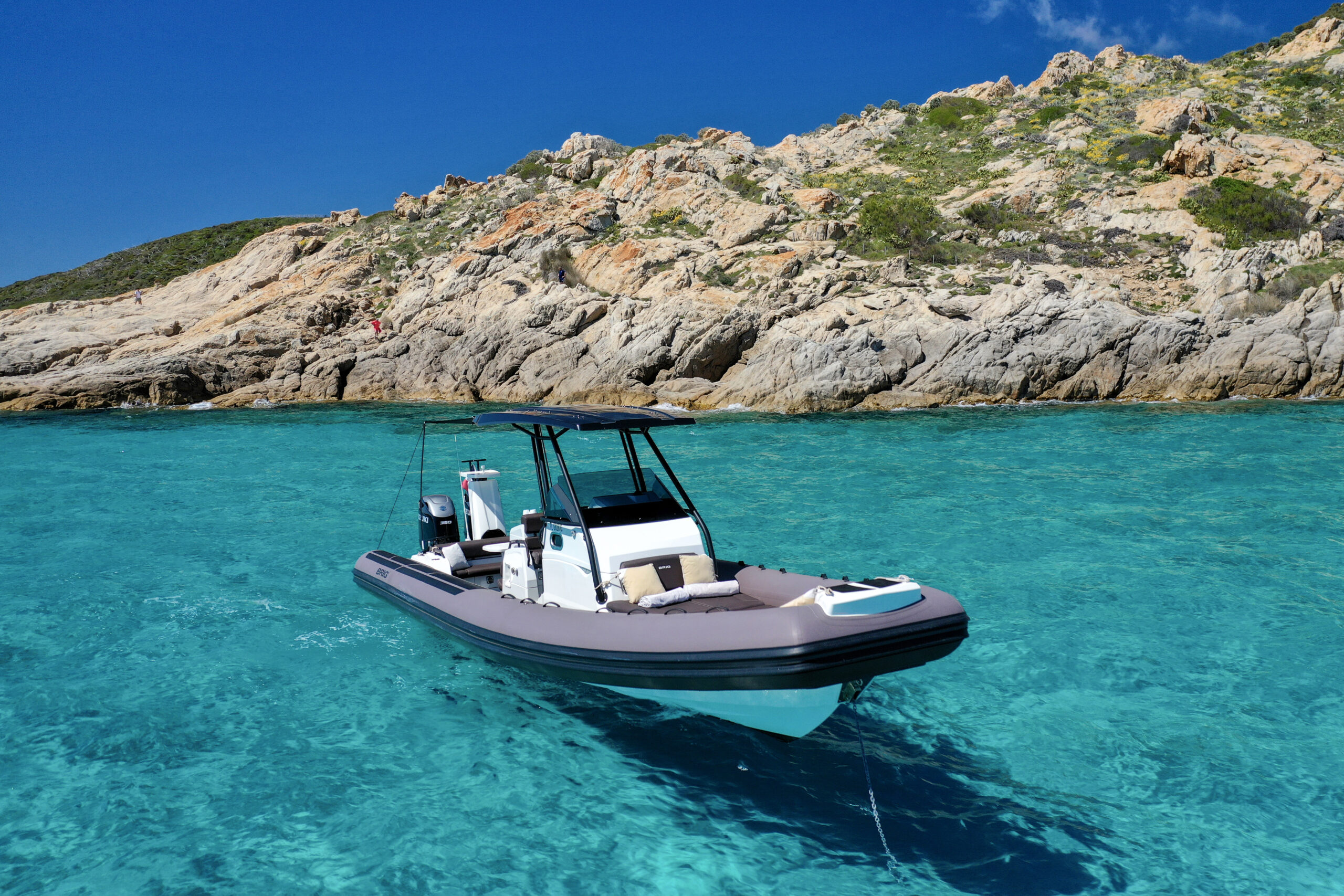 BRIG Eagle 10 2025 Édition Voiles de Saint-Tropez – 2 x Suzuki DF350A 700 CV – Image 3
