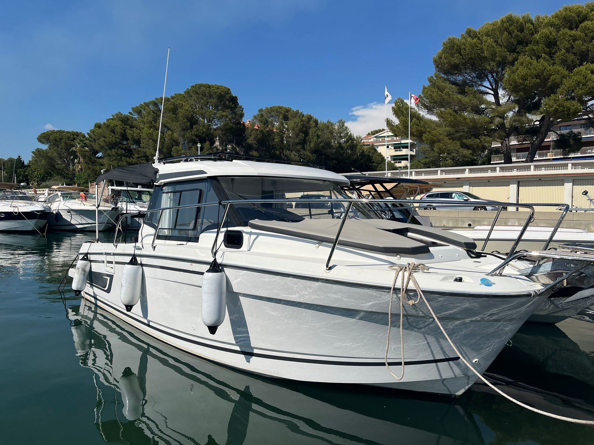 Jeanneau Merry Fisher 795 S2 – Image 2