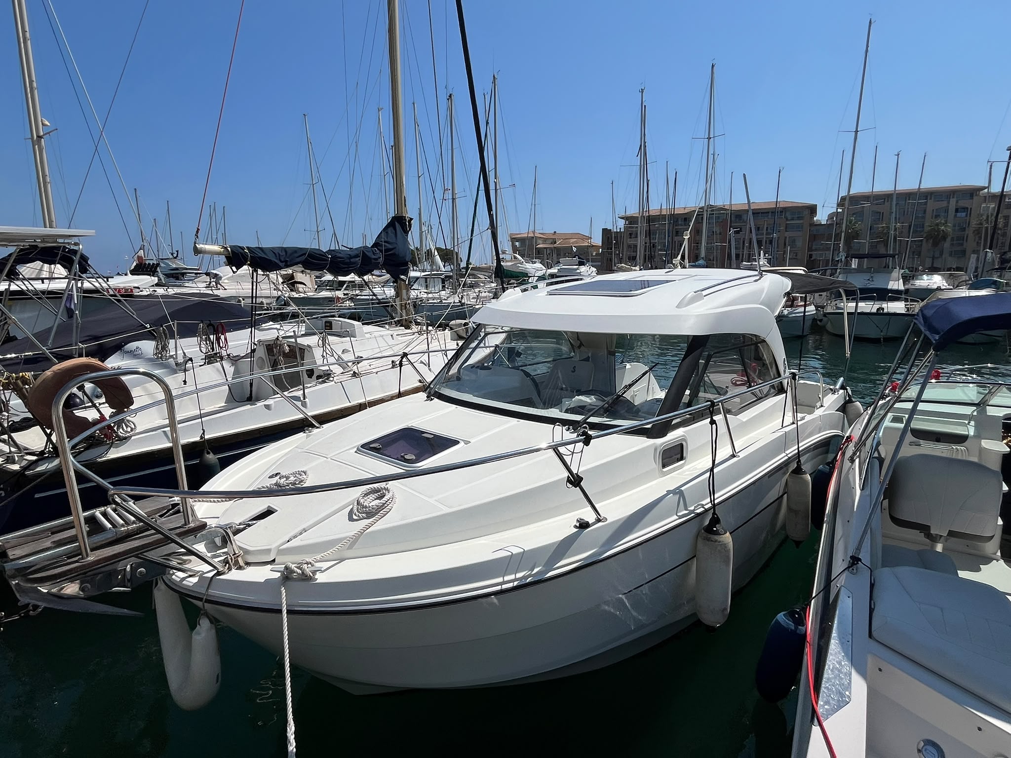 Beneteau Antares 8 OB – Image 3