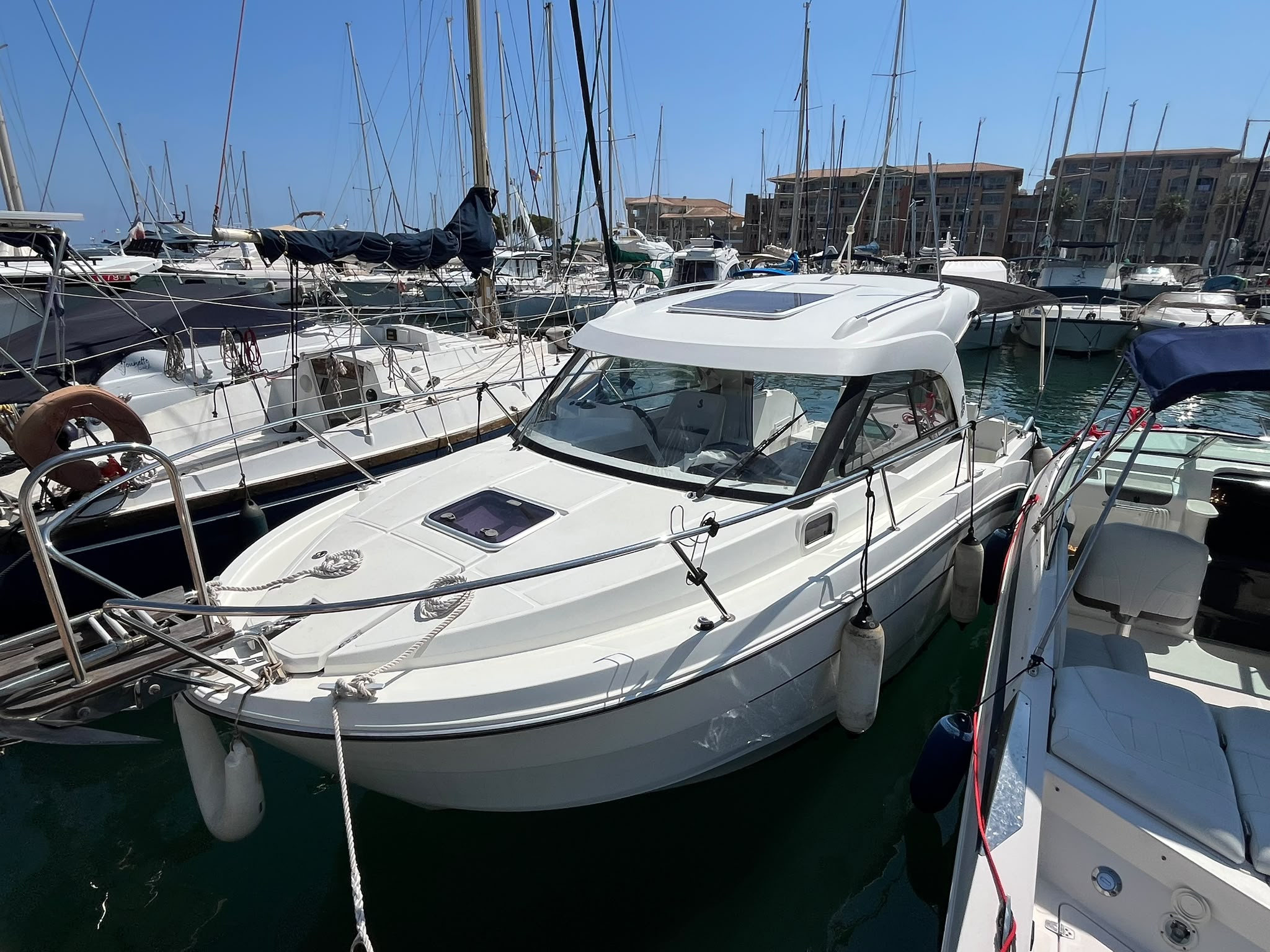 Beneteau Antares 8 OB – Image 5