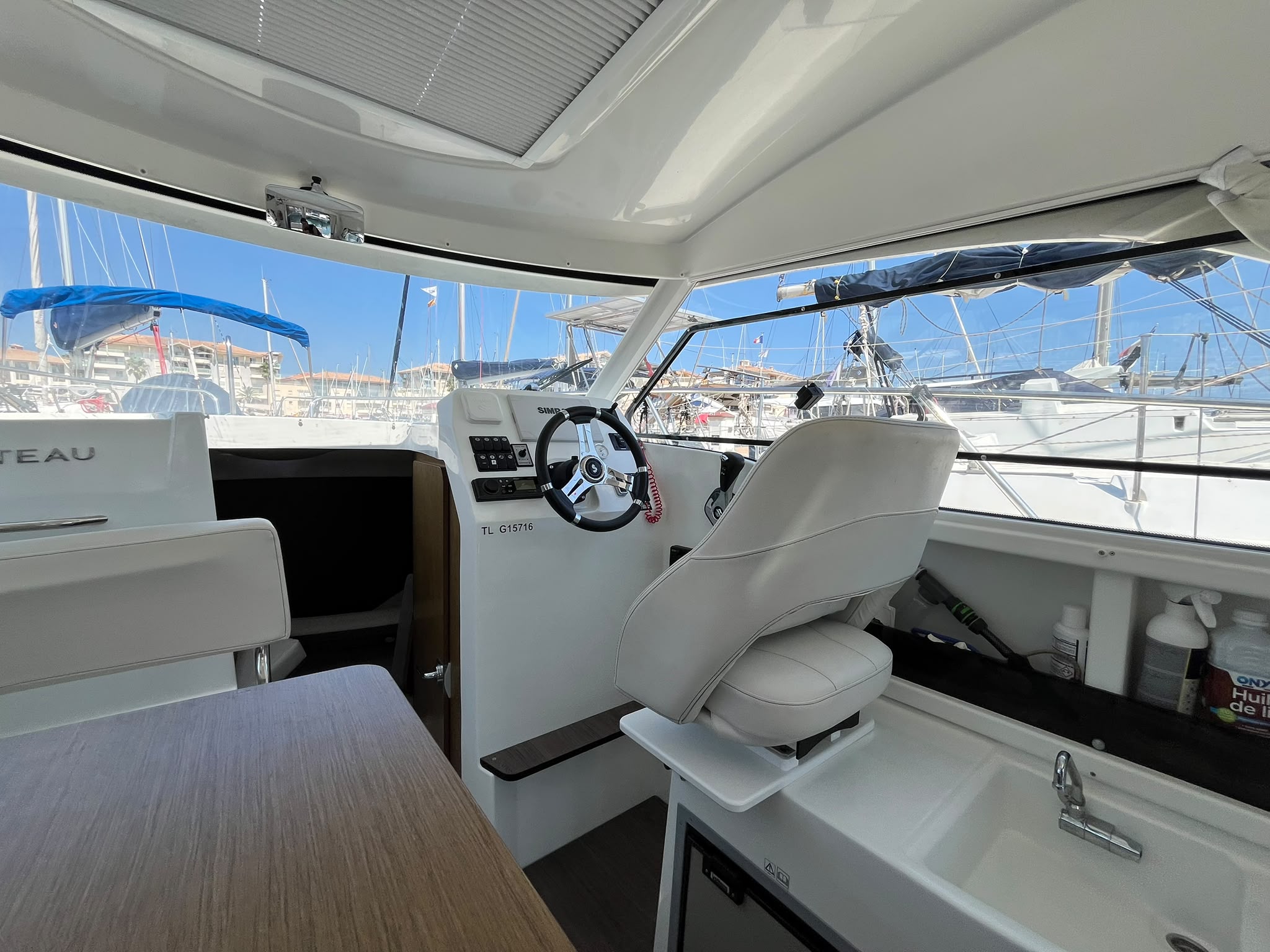 Beneteau Antares 8 OB – Image 16