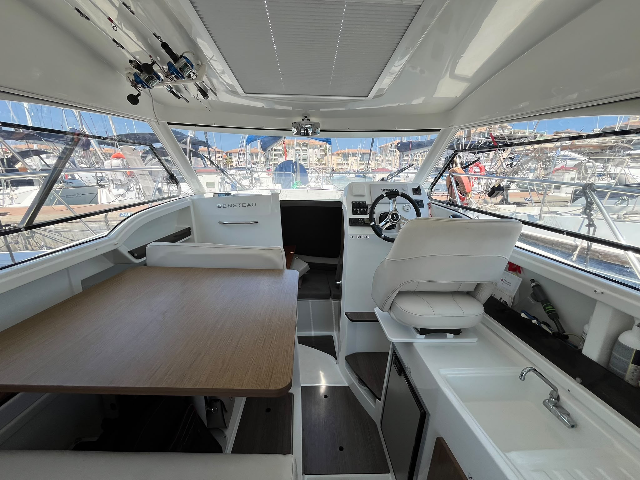 Beneteau Antares 8 OB – Image 39