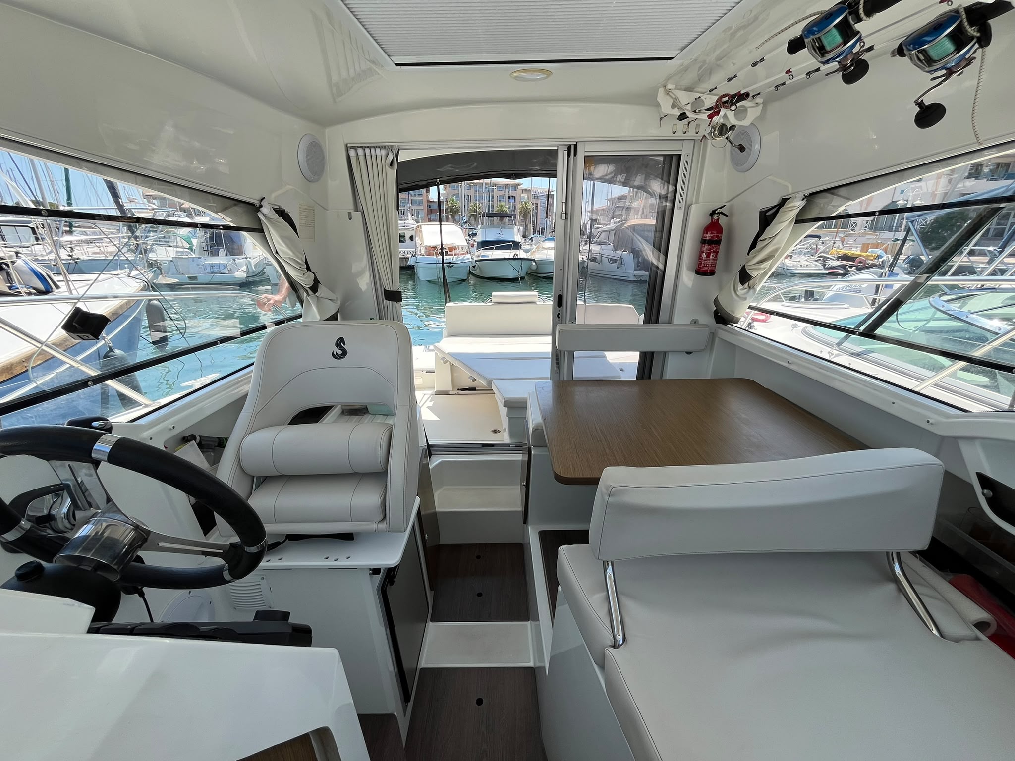 Beneteau Antares 8 OB – Image 41