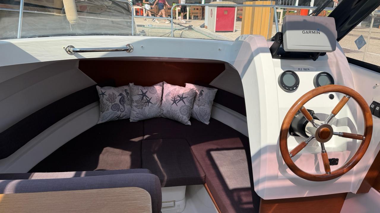Jeanneau Merry Fisher 645 – Image 8