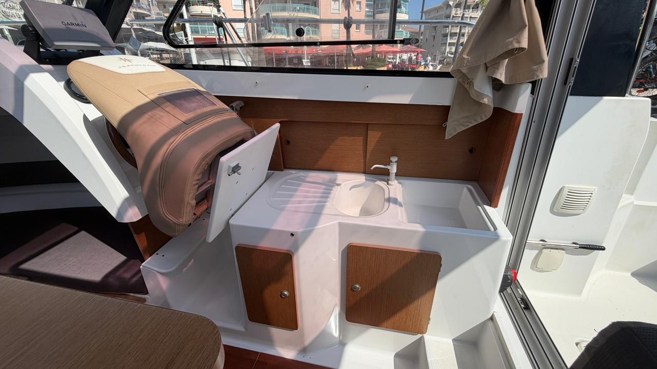 Jeanneau Merry Fisher 645 – Image 12
