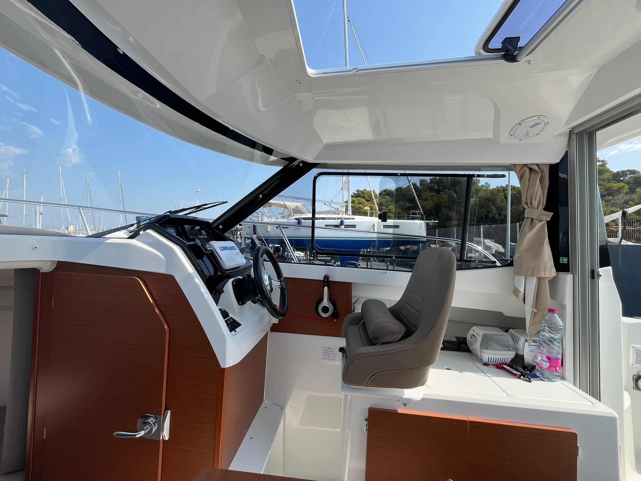 Jeanneau Merry Fisher d’occasion avec remorque. – Image 21