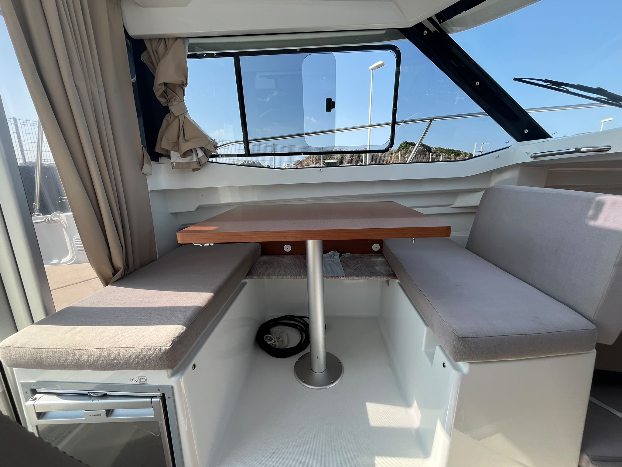 Jeanneau Merry Fisher d’occasion avec remorque. – Image 27