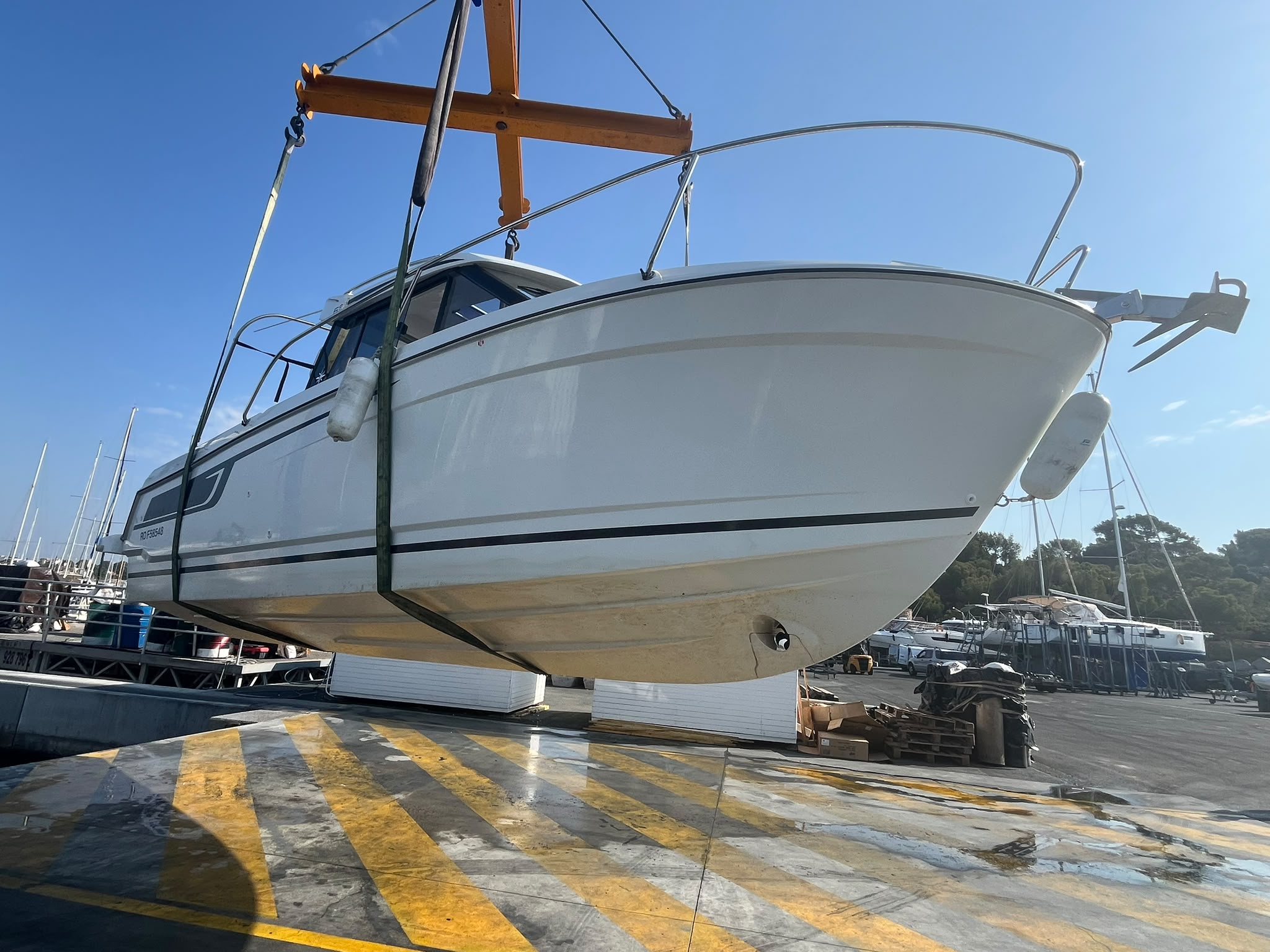 Jeanneau Merry Fisher d’occasion avec remorque. – Image 10