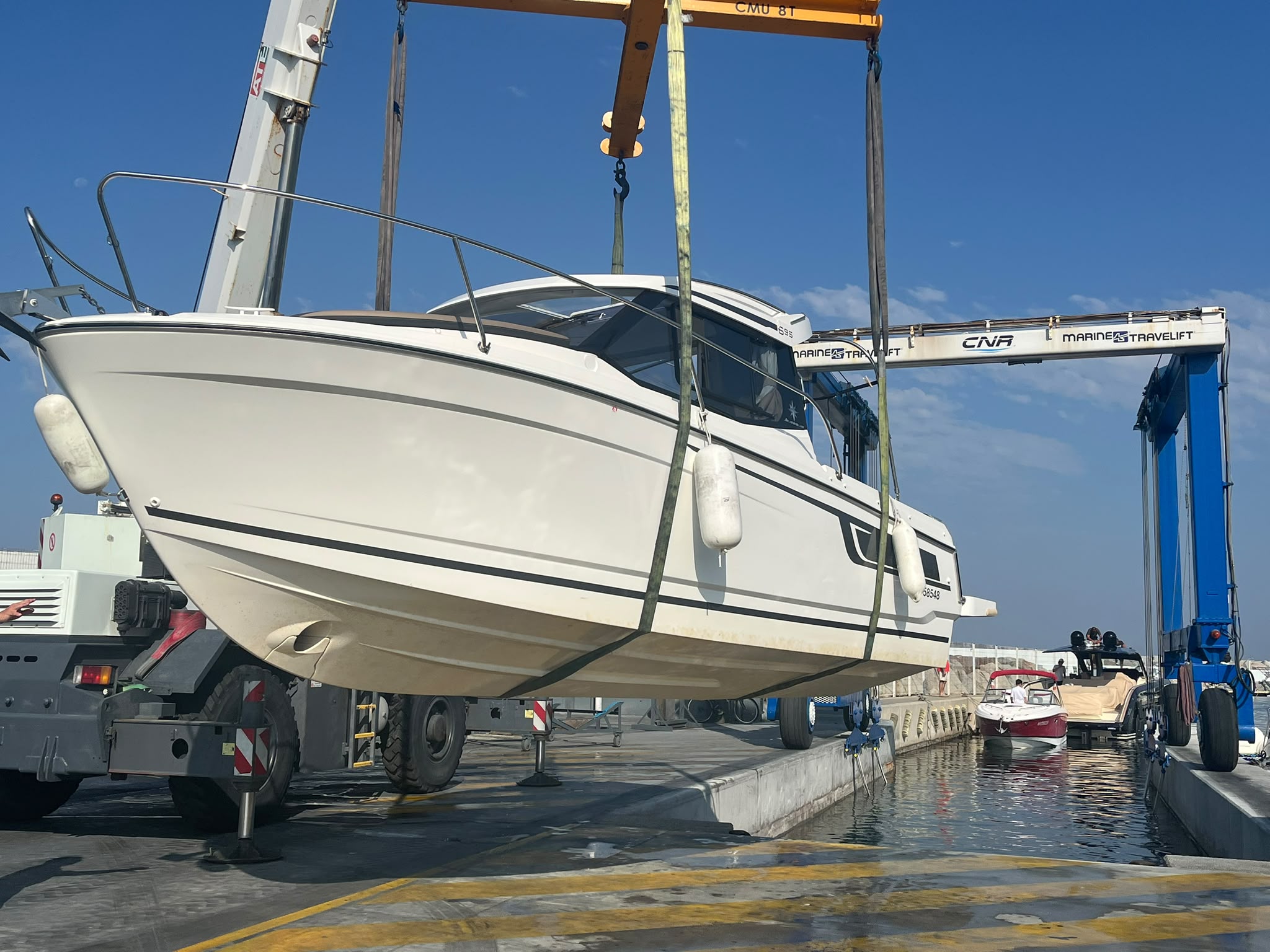 Jeanneau Merry Fisher d’occasion avec remorque. – Image 5