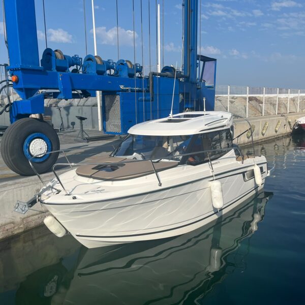 Jeanneau Merry Fisher d’occasion avec remorque.