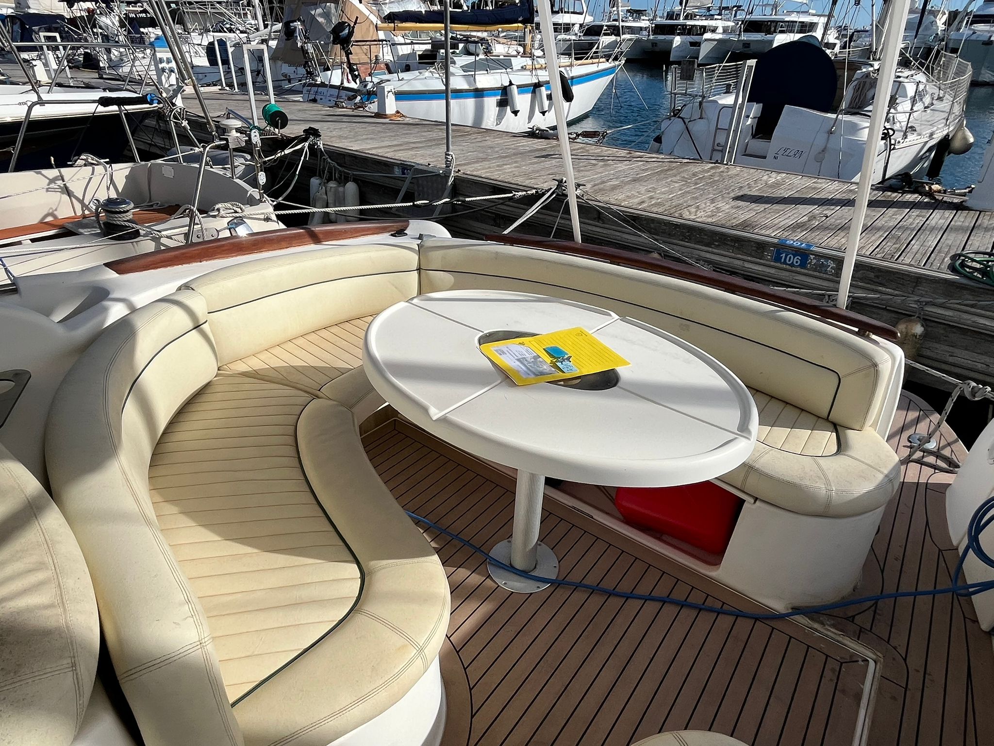 Jeanneau Leader 805 – Image 6