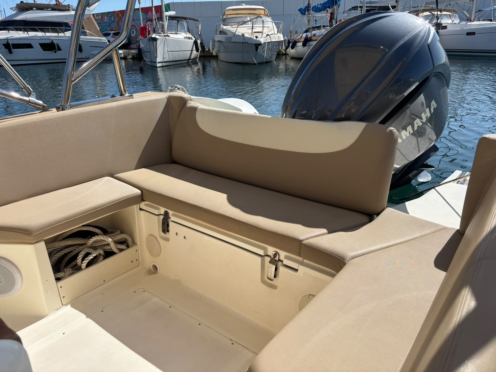 CAPELLI TEMPEST 775 – 2022 – YAMAHA 250 CV – HYPALON – 840 H – LOA REPRENABLE – FRÉJUS / SAINT-RAPHAËL – Image 10