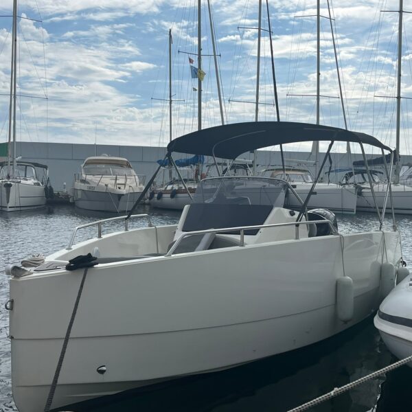 Nuva M6 Open 2020 – Mercury 115 EFI – 5,99 m – LOA