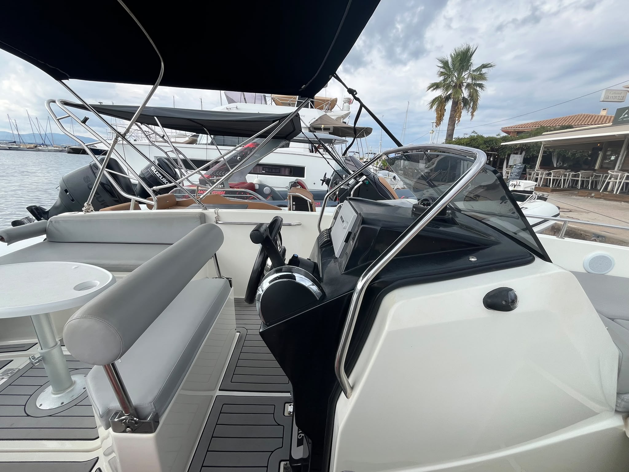 Nuva M6 Open 2020 – Mercury 115 EFI – 5,99 m – LOA – Image 14