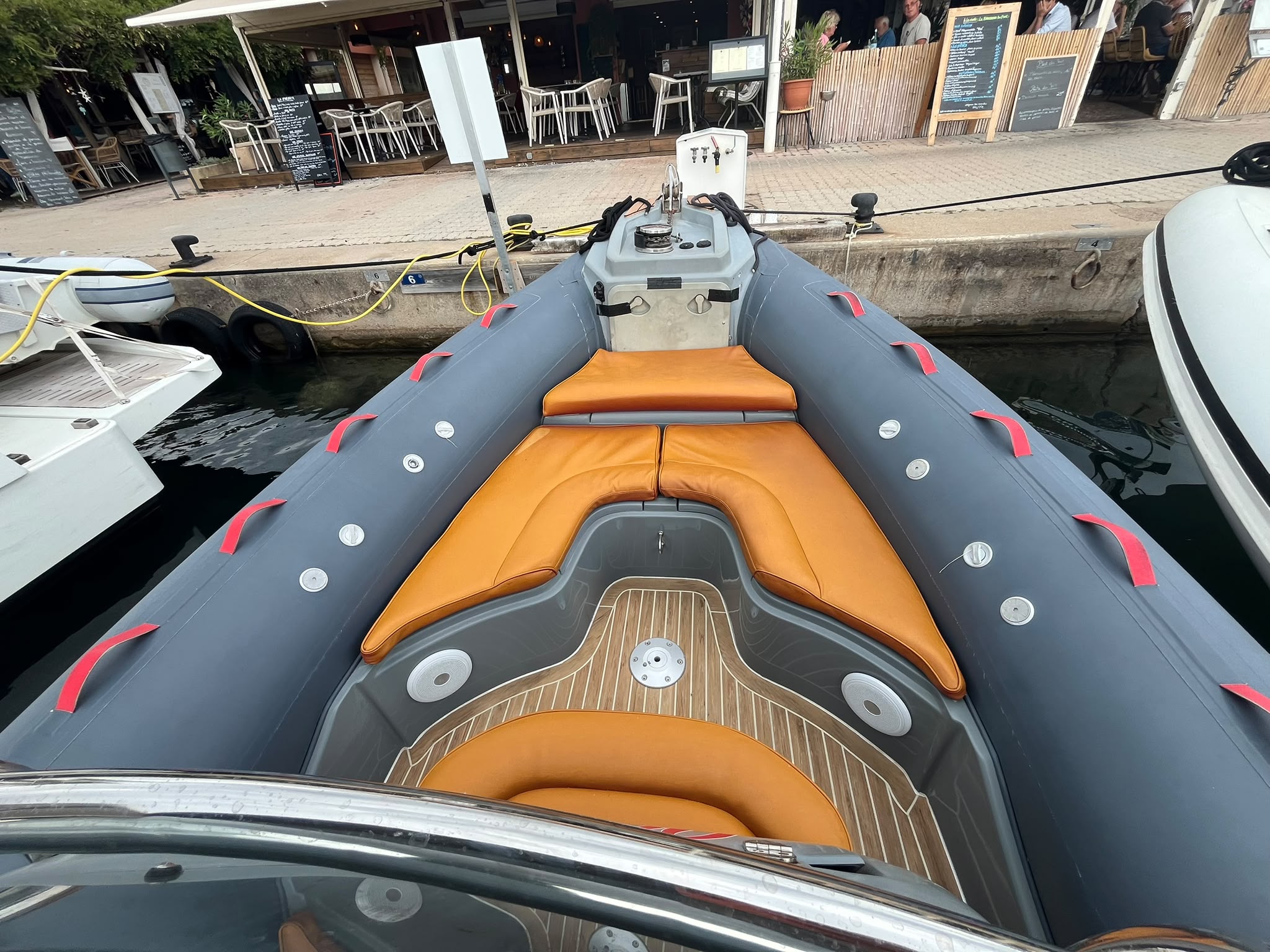 Wimbi W7 2019 – Suzuki DF250 – 209 H – Remotorisé – Hypalon – Hard Top – Simrad – Image 10