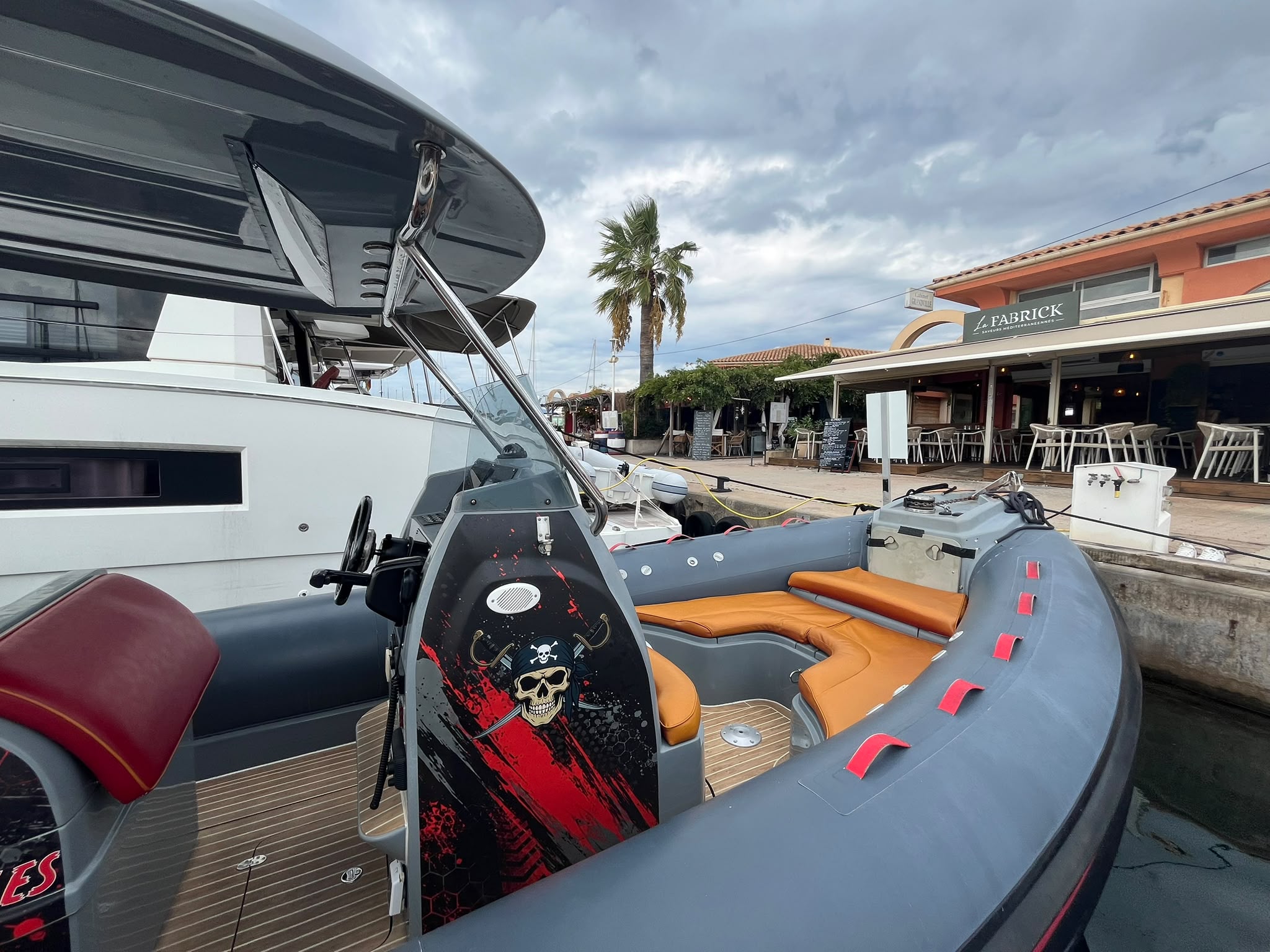 Wimbi W7 2019 – Suzuki DF250 – 209 H – Remotorisé – Hypalon – Hard Top – Simrad – Image 14