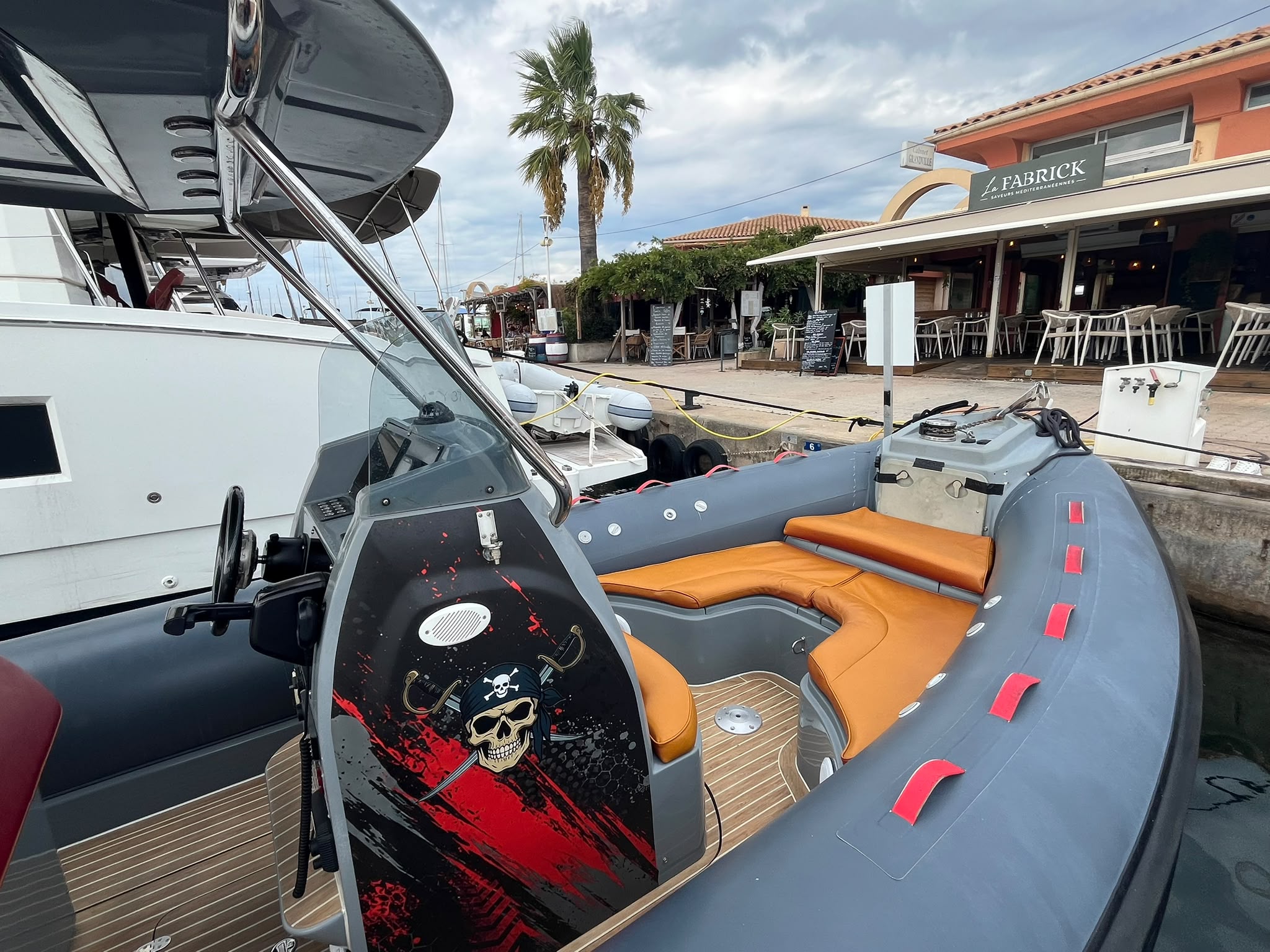 Wimbi W7 2019 – Suzuki DF250 – 209 H – Remotorisé – Hypalon – Hard Top – Simrad – Image 15