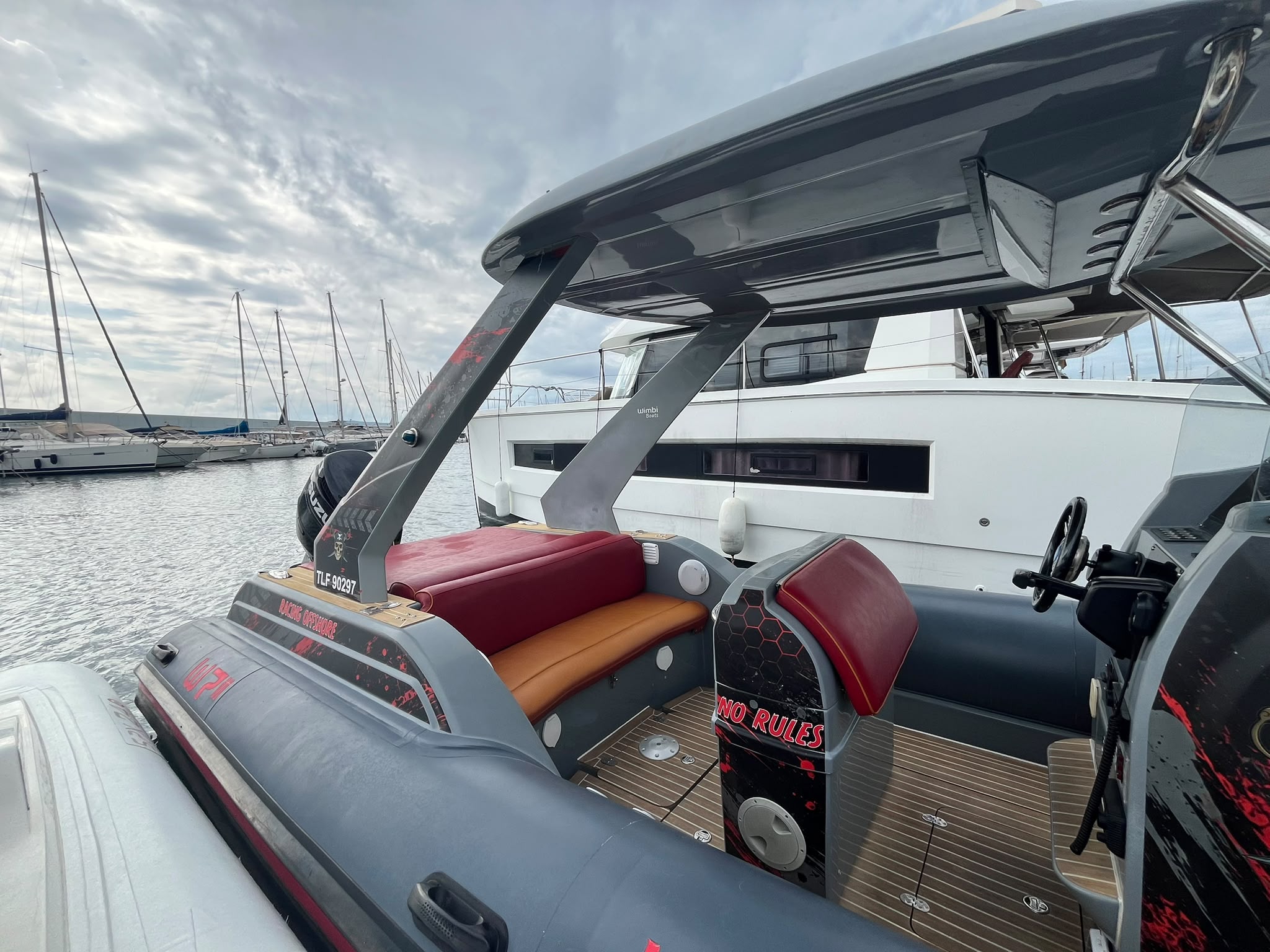 Wimbi W7 2019 – Suzuki DF250 – 209 H – Remotorisé – Hypalon – Hard Top – Simrad – Image 24