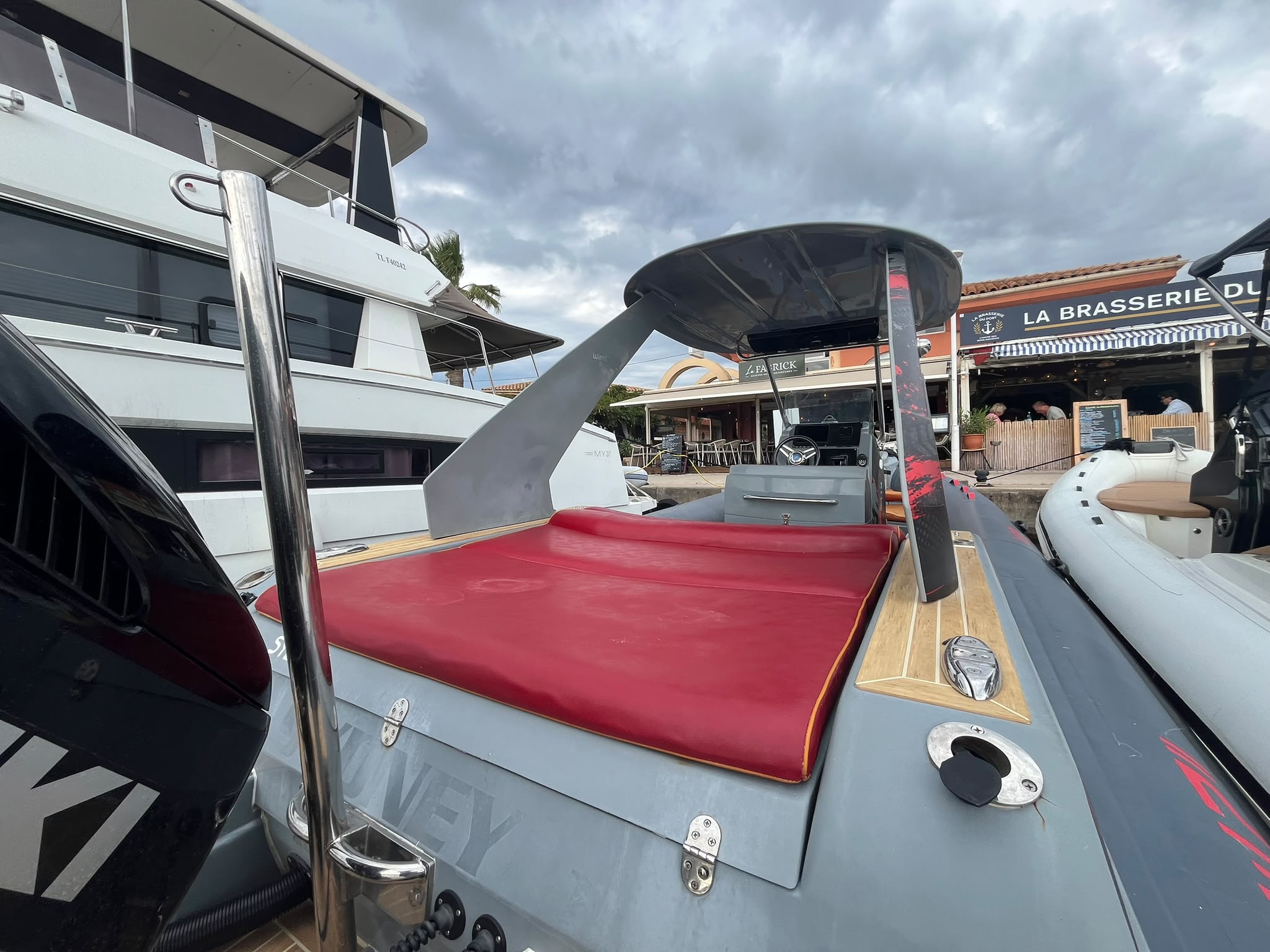 Wimbi W7 2019 – Suzuki DF250 – 209 H – Remotorisé – Hypalon – Hard Top – Simrad – Image 29