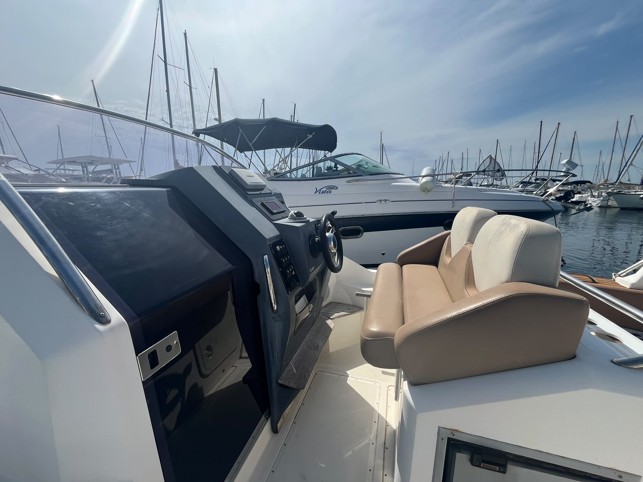 Capelli Tempest 850 WA 2013 – Yamaha F350 350 CV – 480 H – Cabine Double – WC – Image 9