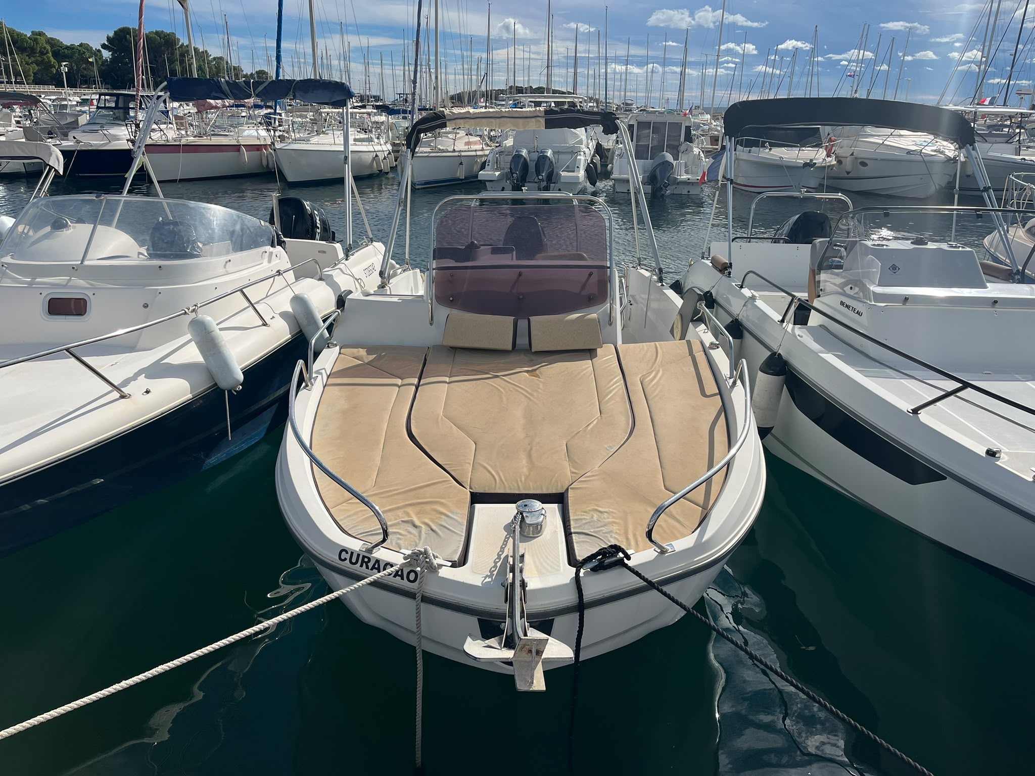 BENETEAU Flyer 6 Sundeck – 2014 – Suzuki DF175 – 1 010 H – Image 3